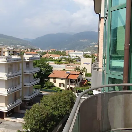 Smeraldo Vicino Al Mare Apartman Arma di Taggia